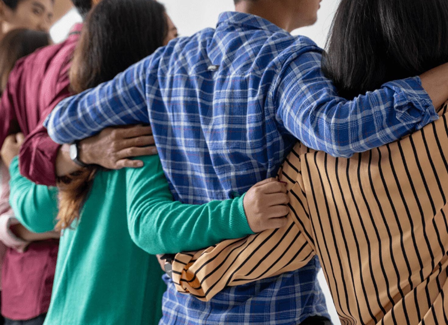 Исследование: объятия полезны для здоровья психики и тела