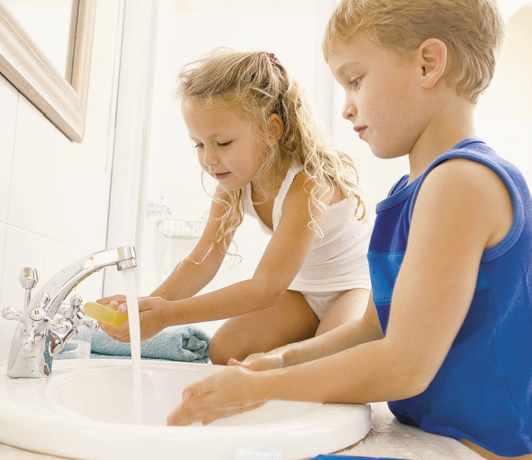 Мыть руки - профилактика заражения токсокарозом детей