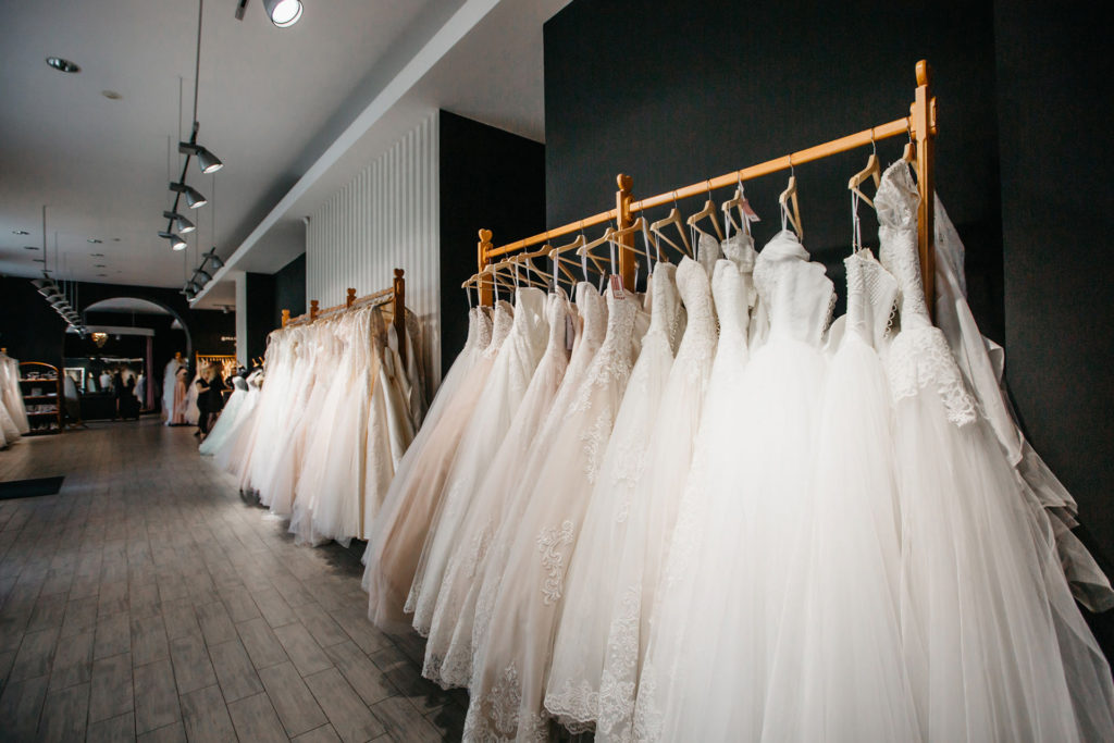 Как выбрать свадебное платье для полной невесты?