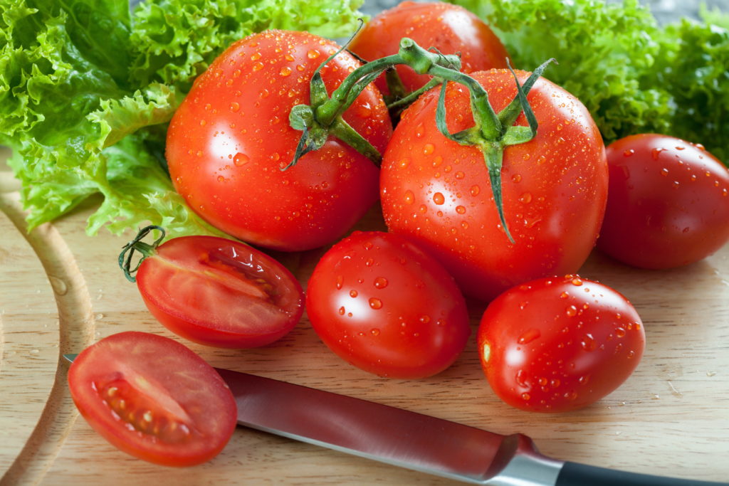 Сколько калорий в помидорах?